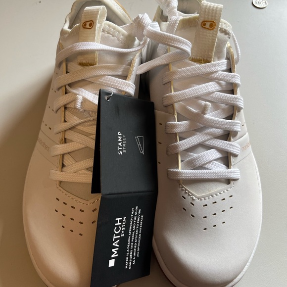 Size 4 Mountain Bike Shoes - Picture 4 of 5